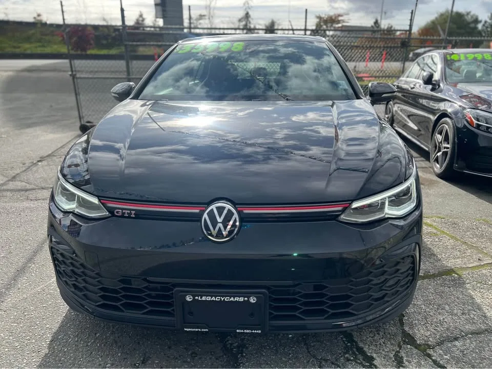 2022 Volkswagen Golf GTI Performance image indicator(2)