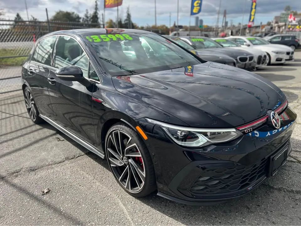 2022 Volkswagen Golf GTI Performance image indicator(3)