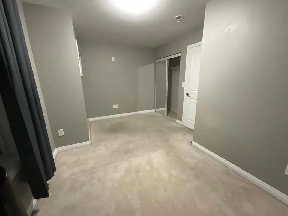 Private room for rent image indicator(2)