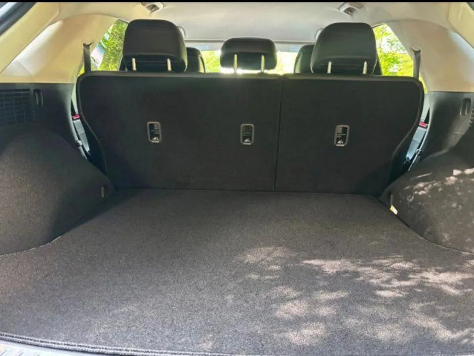 2026 Genesis GV70 2.5T Advanced w/Technology Pkg 5P image indicator(5)