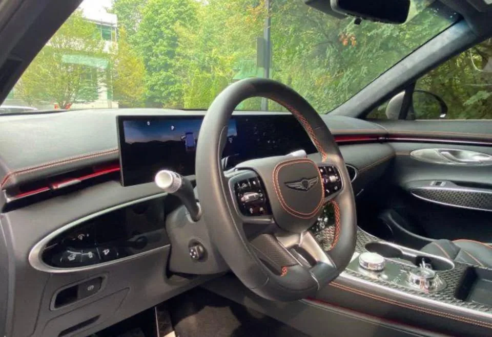 2026 Genesis GV70 3.5T Sport Quilting image indicator(3)