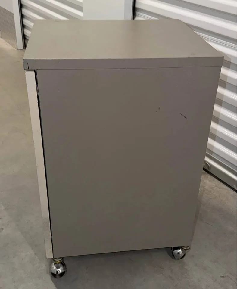 2 Heavy-Duty Metal Storage Cabinets on Wheels image indicator(8)