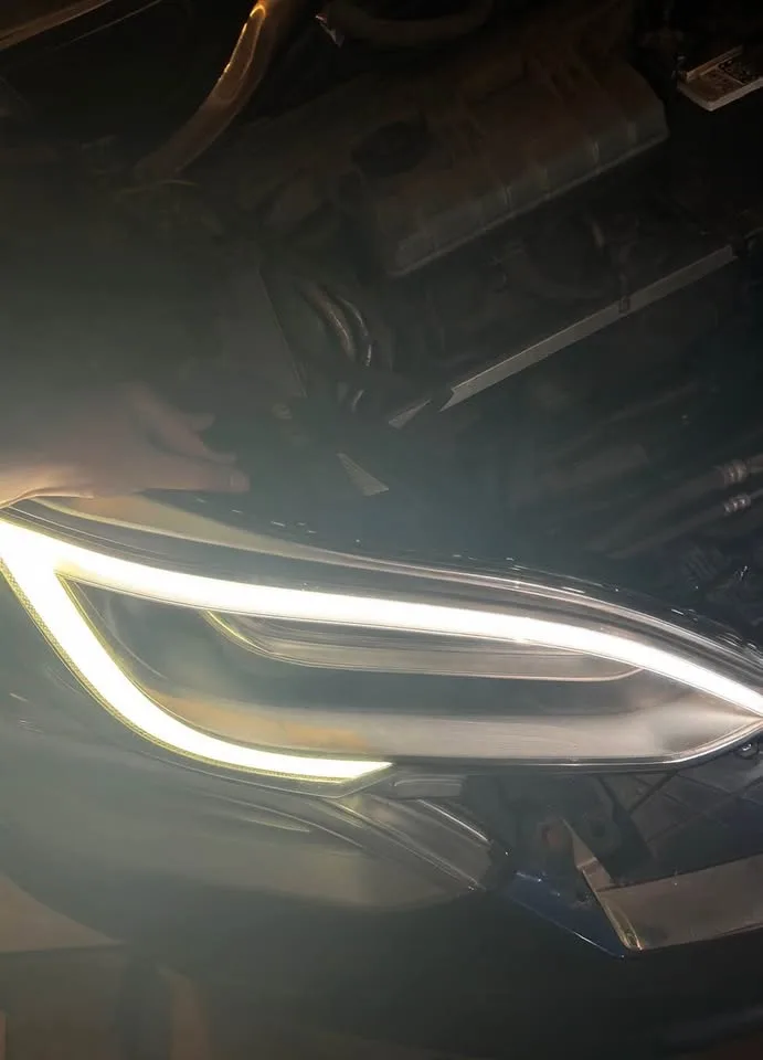 Tesla Model S DRL Headlight Repair image indicator(3)
