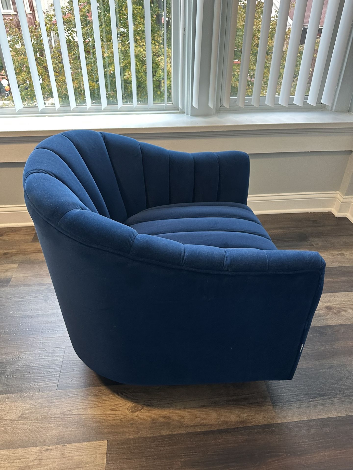 2 Like New Velvet Swivel Barrel Chairs 🏆 - photo 2