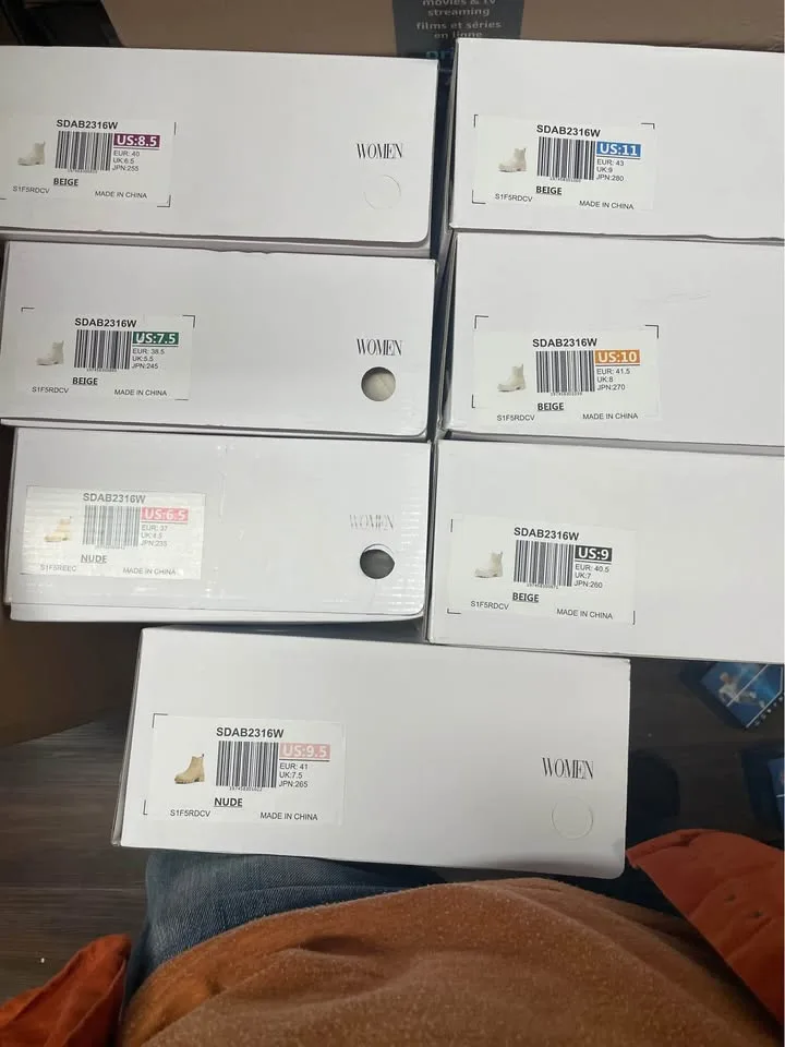 DREAM PAIRS Chelsea Ankle Boots Platform Low Heel image indicator(7)