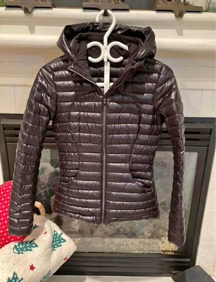 Lululemon Ladies Puffer Jacket - Size 2 (fits XXS/XS)