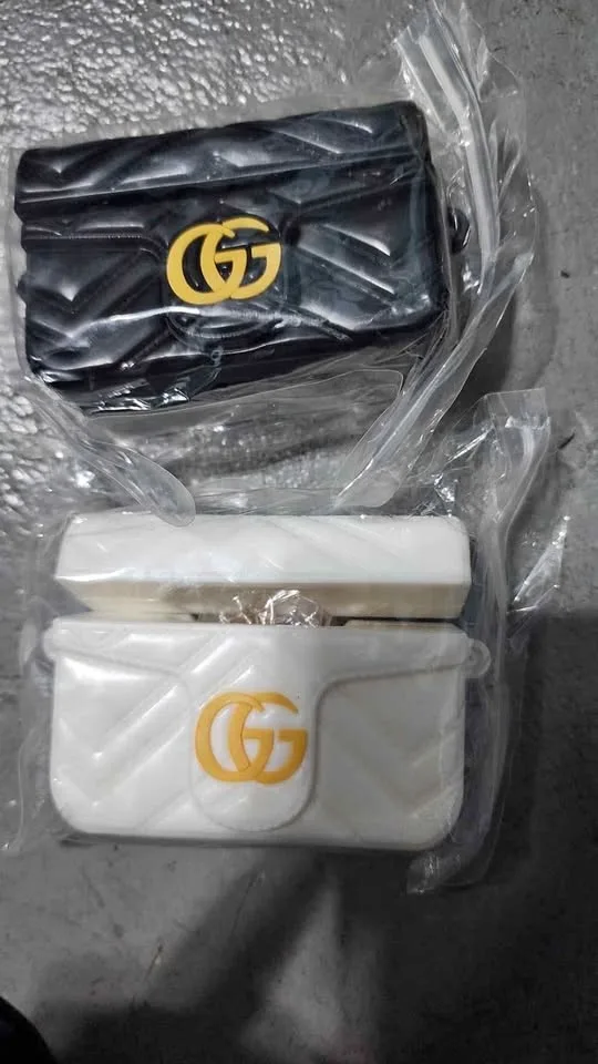 Airpods case thumbnail