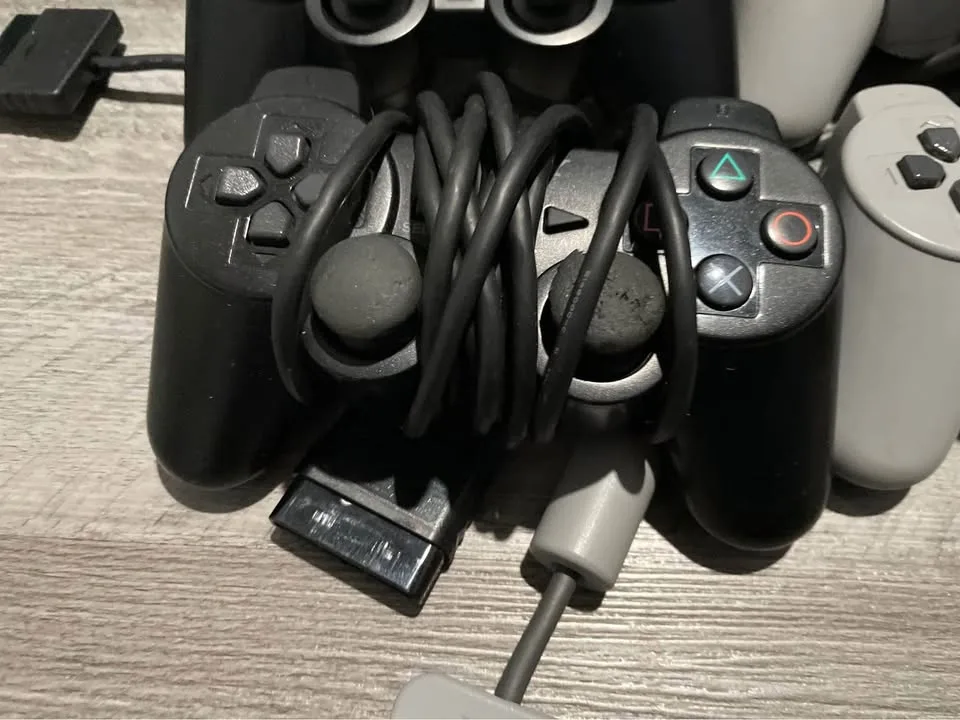 PS2 Controllers! (Tested ) image indicator(5)