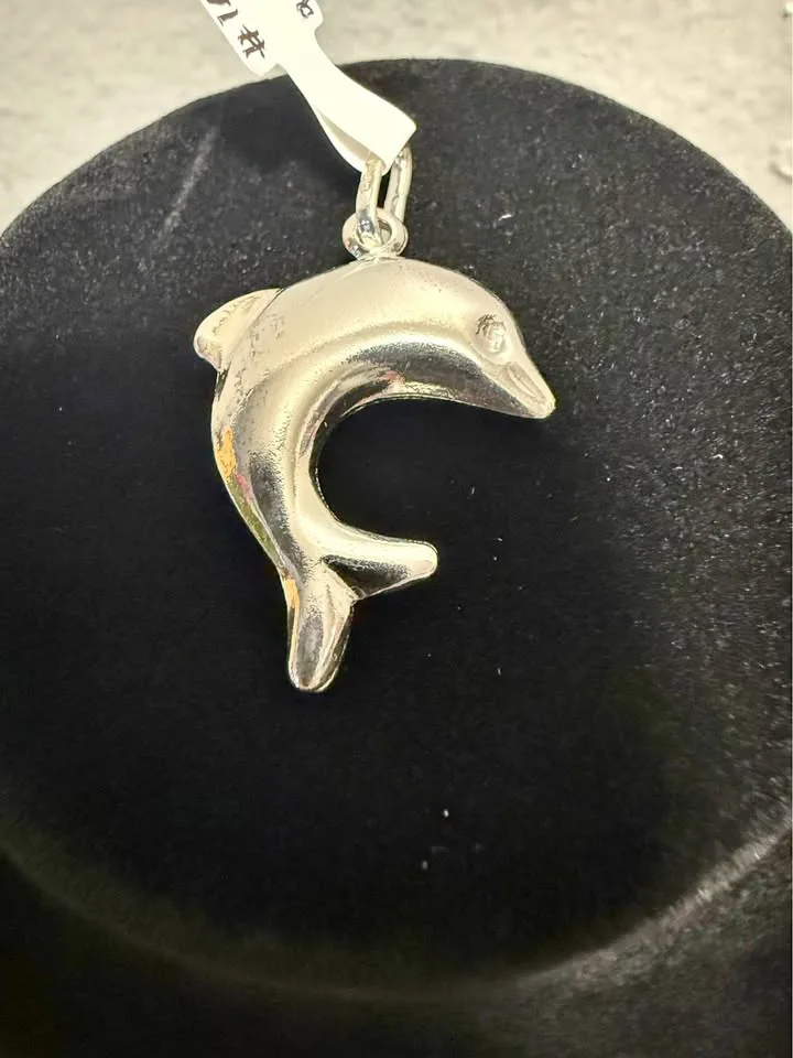 Dolphin pendant thumbnail