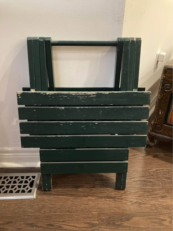 🌿 Green Wooden Folding Table – Rustic Cottage or Patio Decor - photo 4