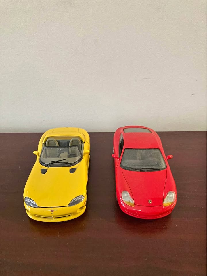 Porsche & Dodge Viper Diecast Car Models – 1:18 Scale