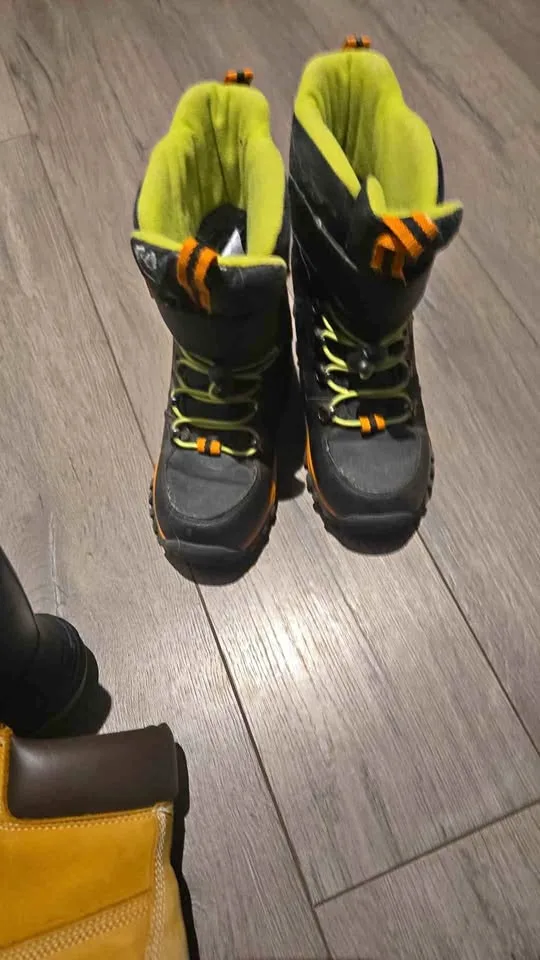 Cougar Snow boots size 13