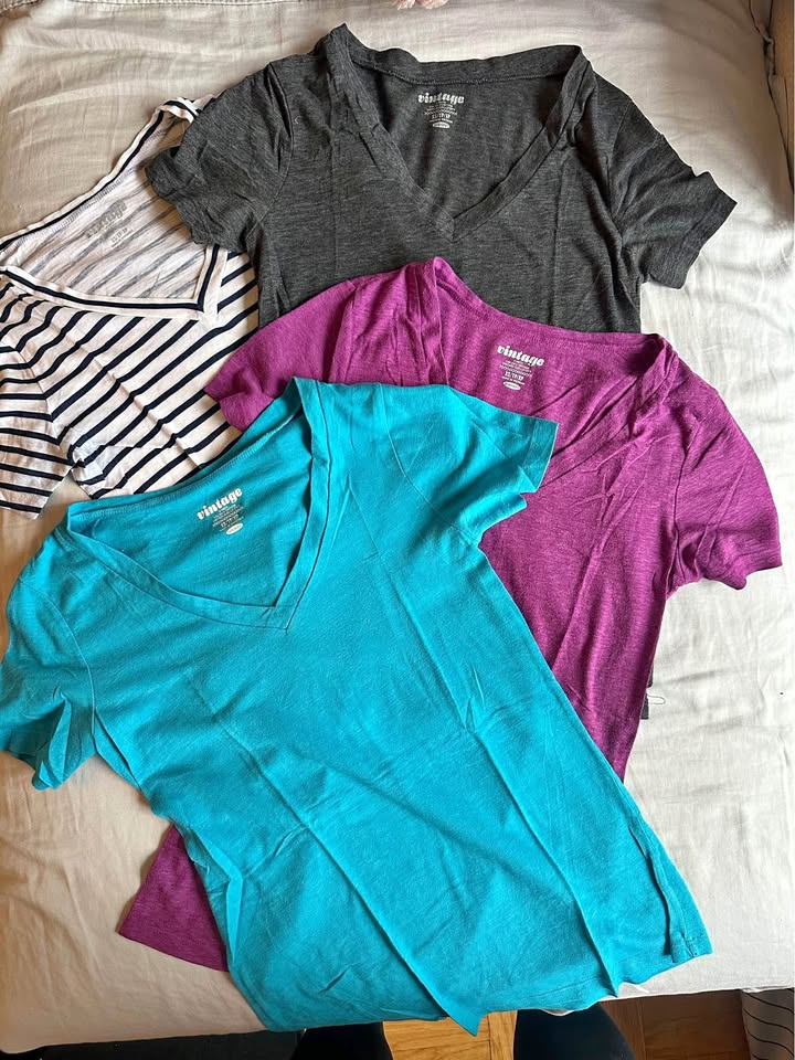 4 old navy vintage shirsts!