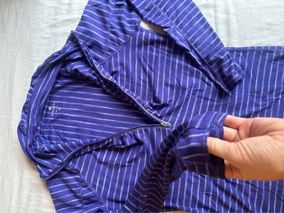 Athleta long sleeve - photo 3