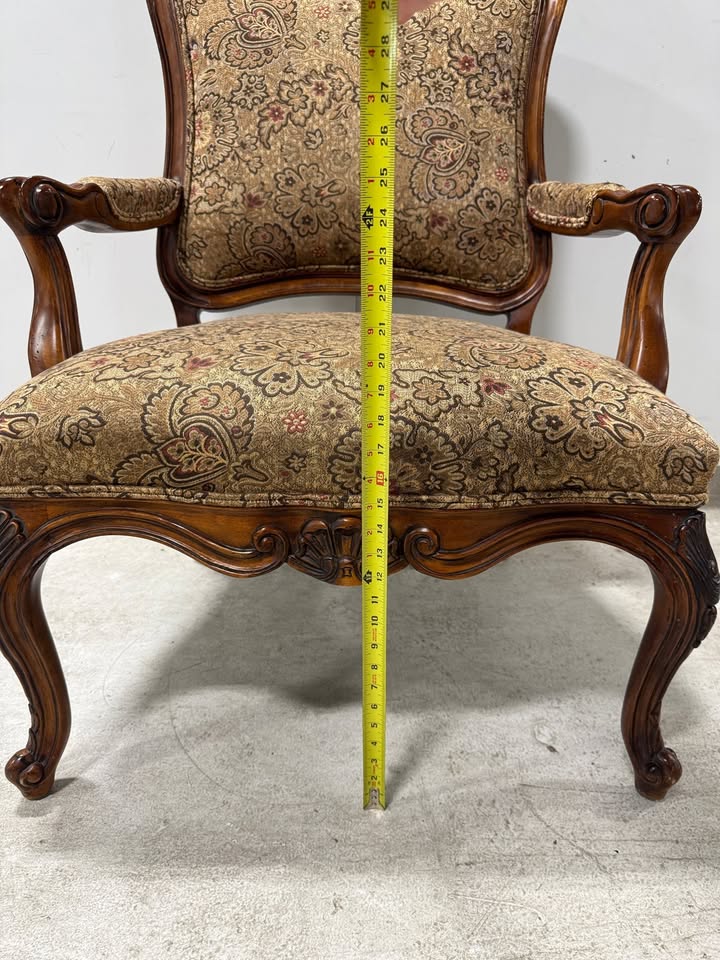 🚚 Free Delivery + Vintage French Provincial Armchair - photo 3