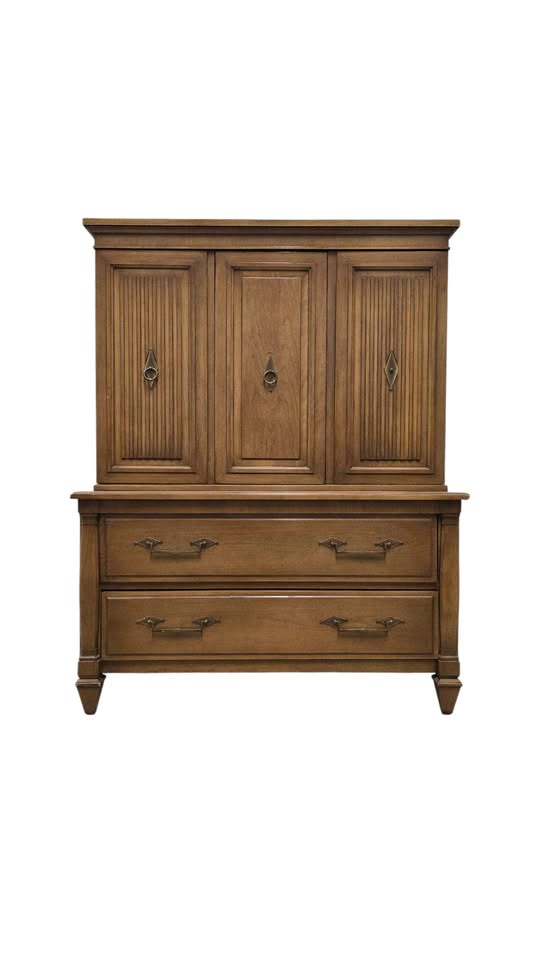 🚚 Free Delivery – Vintage Solid Wood Armoire | Maple Chest - photo 2