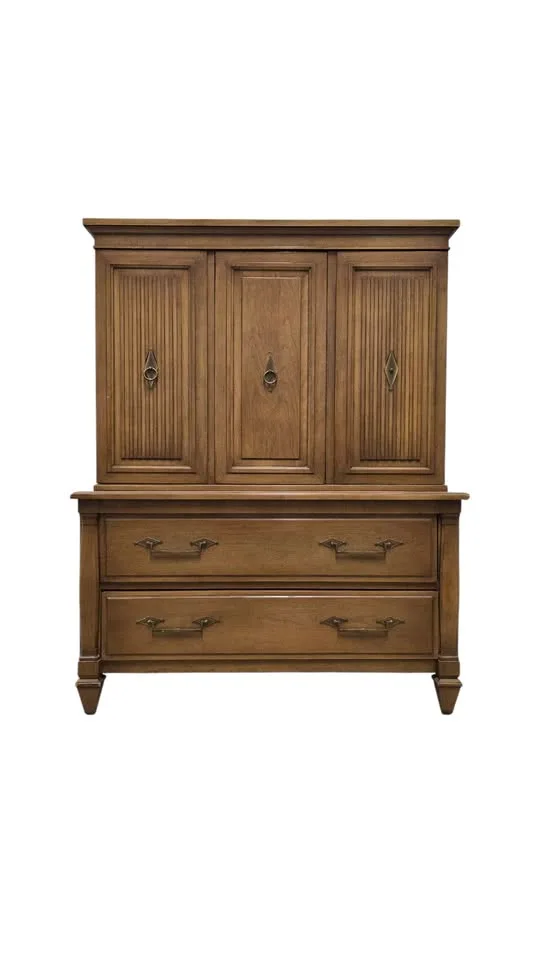 🚚 Free Delivery – Vintage Solid Wood Armoire | Maple Chest image indicator(2)