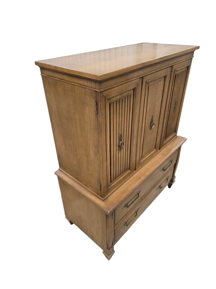 🚚 Free Delivery – Vintage Solid Wood Armoire | Maple Chest - photo 3