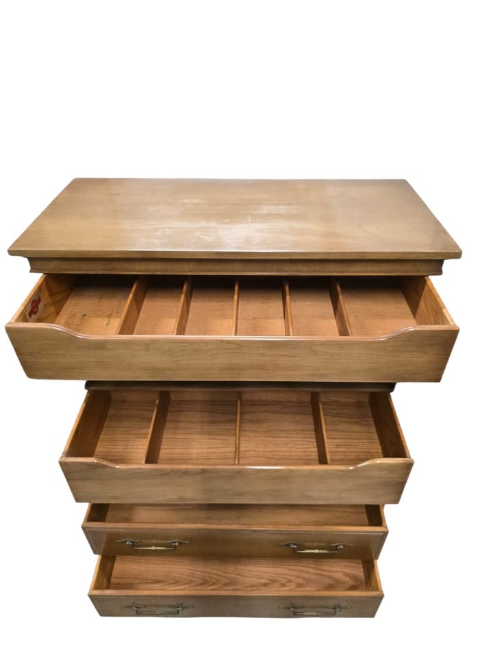 🚚 Free Delivery – Vintage Solid Wood Armoire | Maple Chest - photo 5