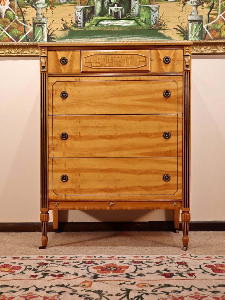 🚚 Free Delivery – Antique Flame Mahogany Federal Chest