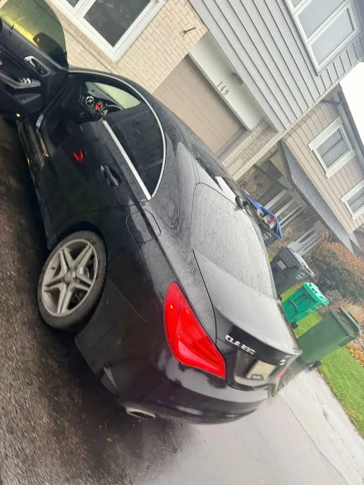 2014 Mercedes-Benz CLA-Class image indicator(2)