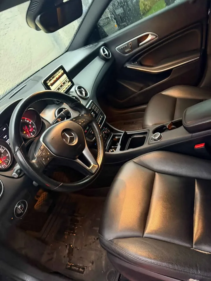 2014 Mercedes-Benz CLA-Class image indicator(4)