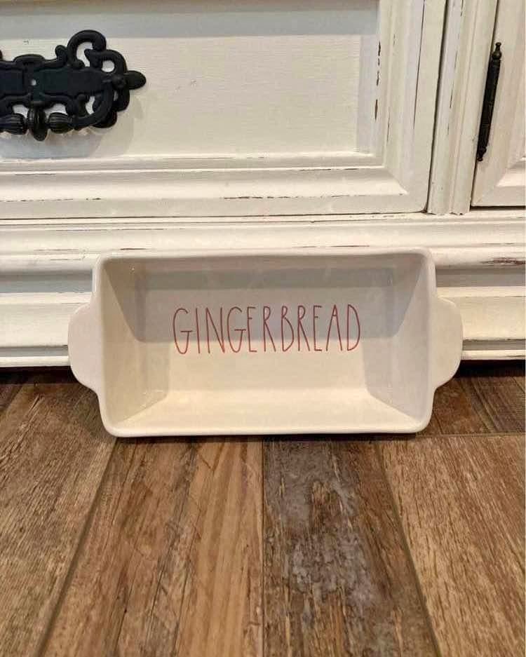 Rae Dunn gingerbread loaf pan