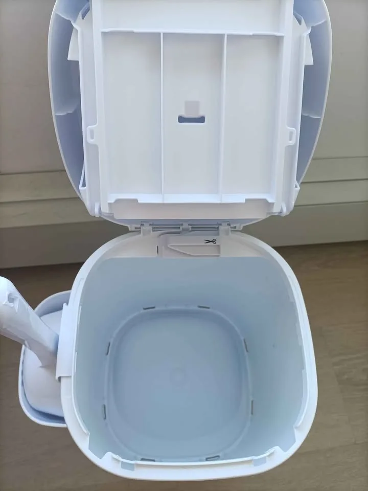 ‼️NEED GONE ASAP‼️ Kitty Litter Locker - $15 image indicator(5)