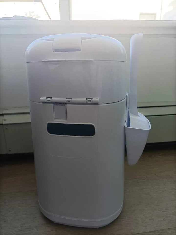 ‼️NEED GONE ASAP‼️ Kitty Litter Locker - $15 image indicator(7)