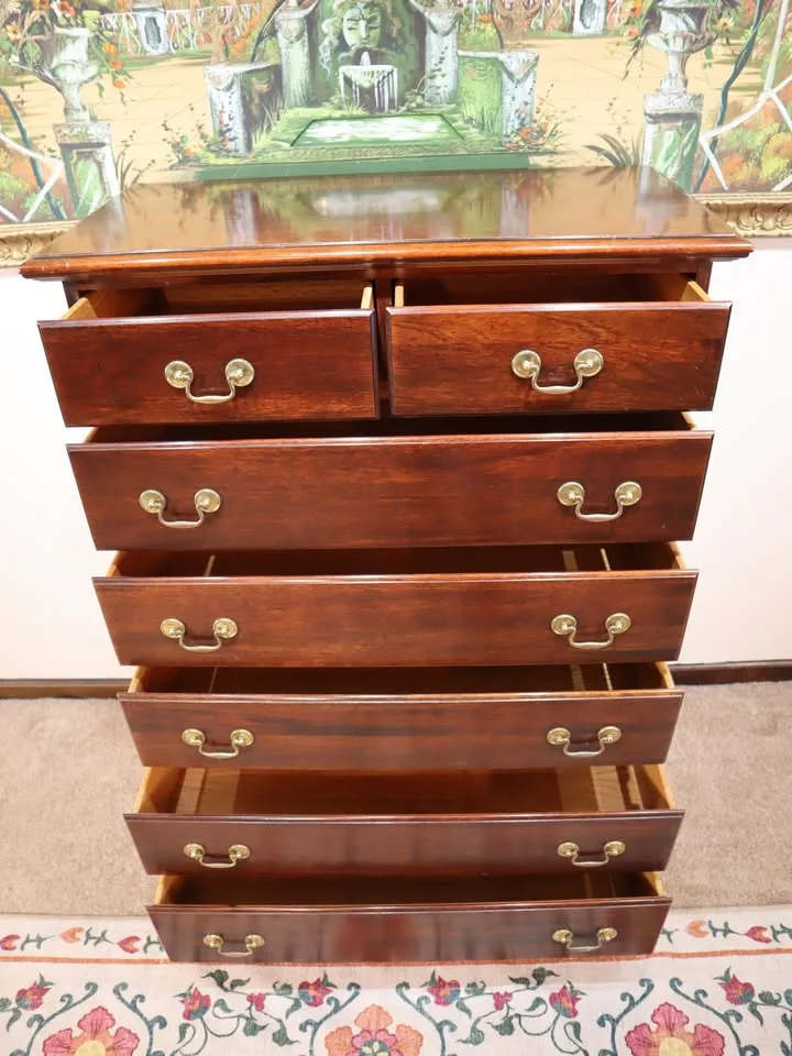 🚚 Free Delivery – Vintage Drexel Carleton Cherry dresser image indicator(3)