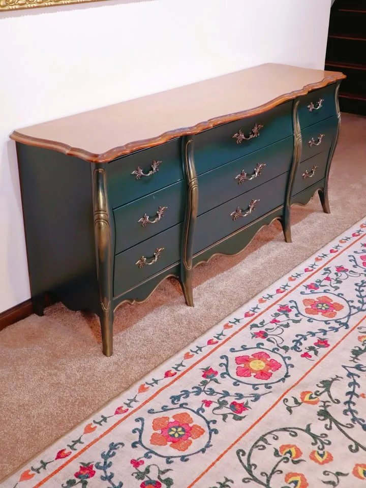 🚚 Free Delivery – Refinished Green dreeser gold bras 25355 image indicator(3)