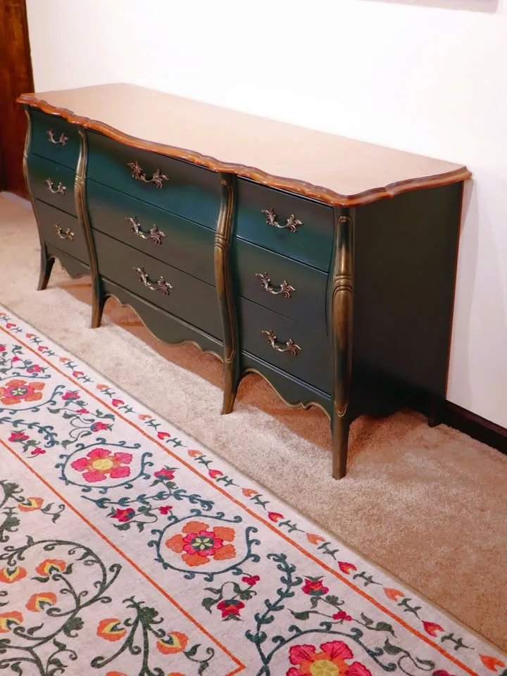 🚚 Free Delivery – Refinished Green dreeser gold bras 25355 image indicator(4)