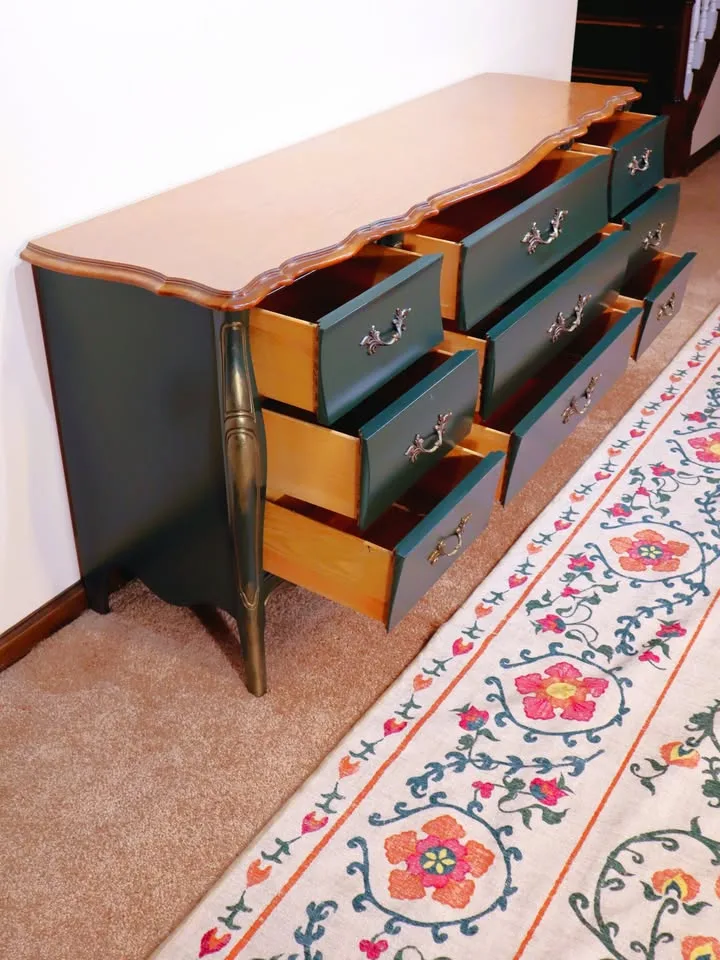 🚚 Free Delivery – Refinished Green dreeser gold bras 25355 image indicator(5)