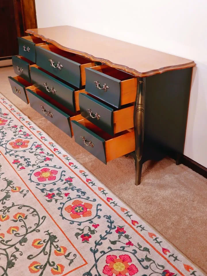 🚚 Free Delivery – Refinished Green dreeser gold bras 25355 image indicator(6)