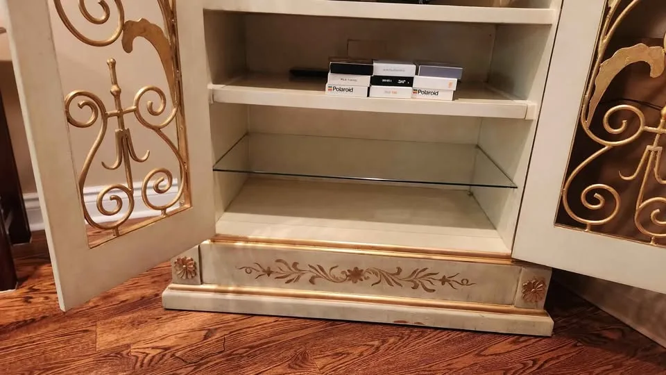 Cabinet 6 feet image indicator(4)