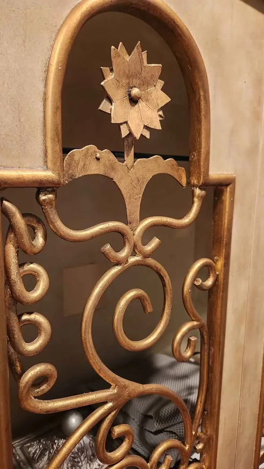 Cabinet 6 feet image indicator(6)