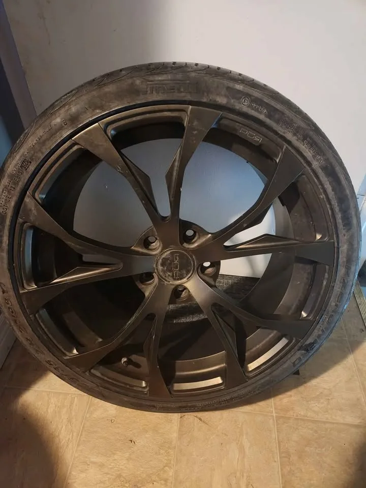 21 inch rims and tires image indicator(2)