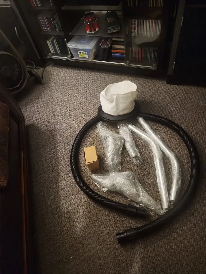 Commercial carpet extractor and extractor wet and dry image indicator(5)