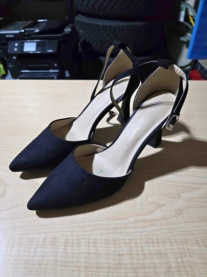 Chinese Laundry Women's Heels Size 8