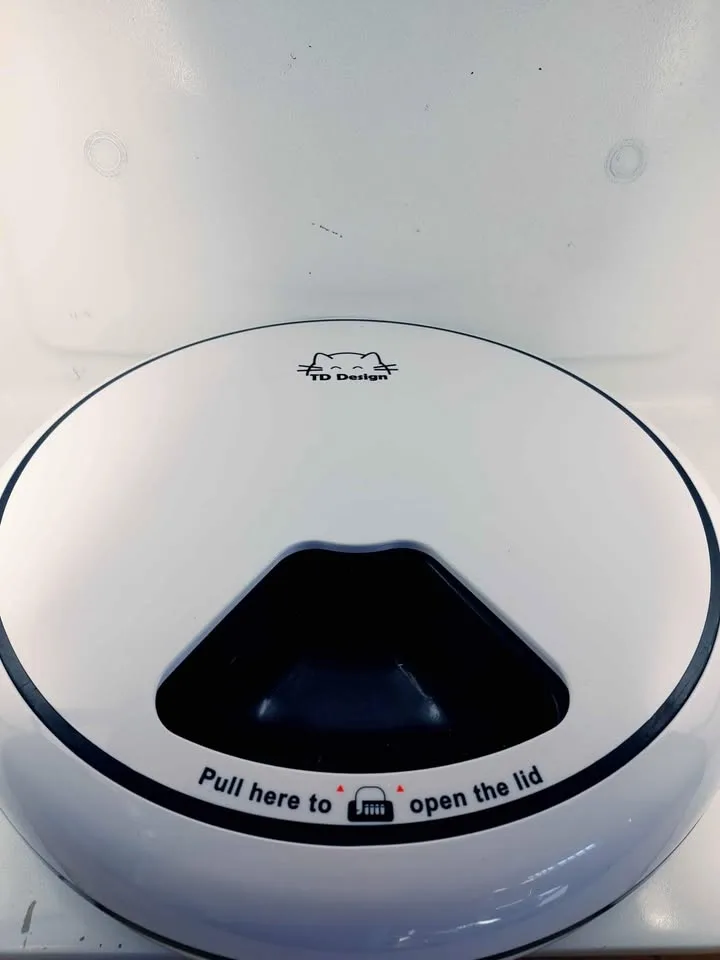 TD Design Wet Cat Food Feeder image indicator(2)