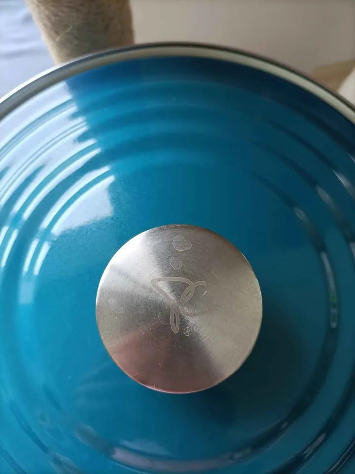 ‼️NEED GONE ASAP‼️Tall PC Pot - $5 image indicator(4)