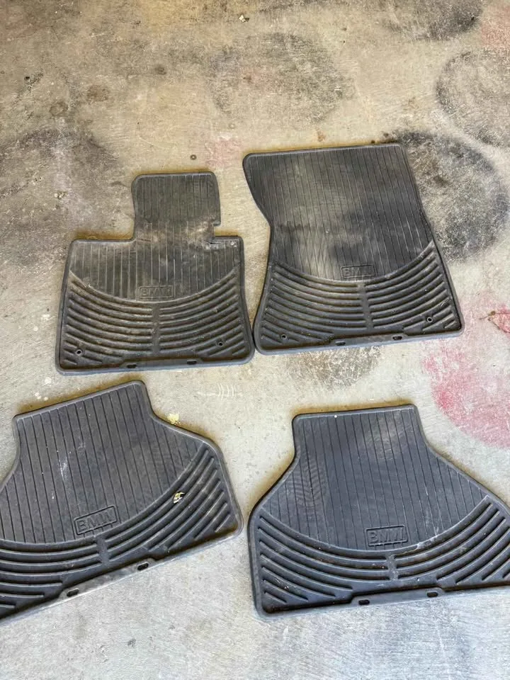 Bmw x5 floor mats image indicator(2)
