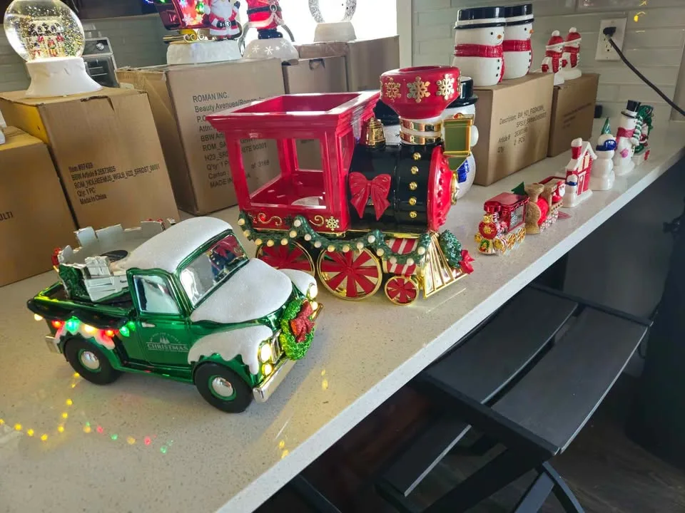 Bath & Body Works Candles/Holders image indicator(4)