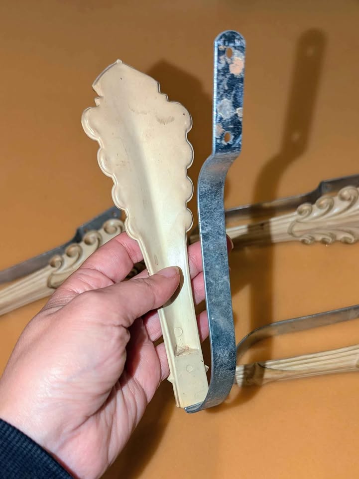 Set of 4 Vintage Ornate Wall Brackets - photo 4