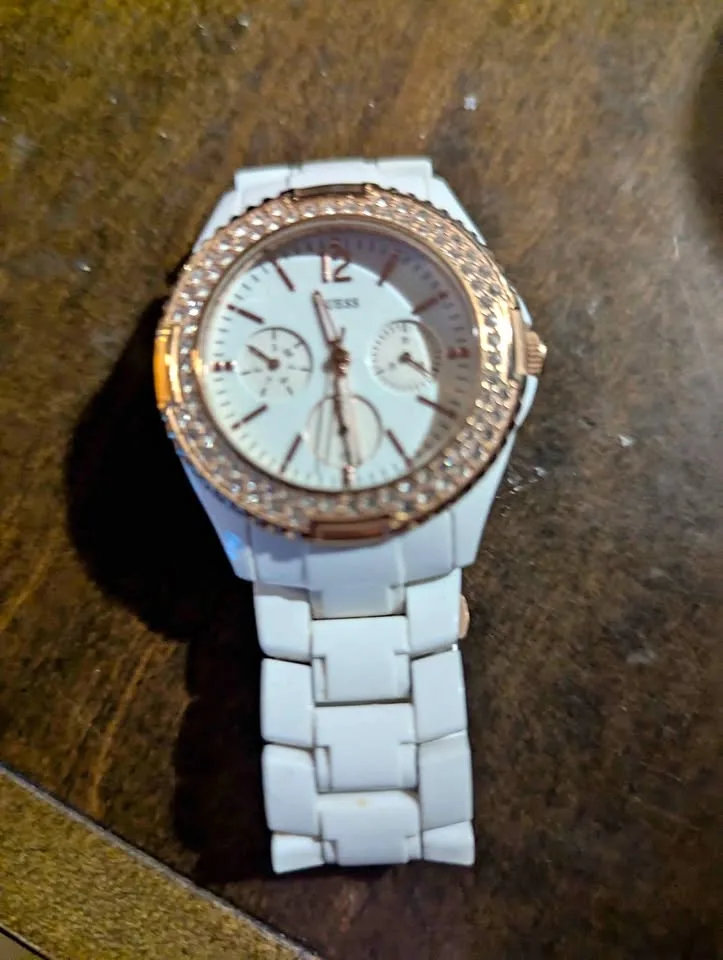 Women's white Guess watch. Water resistant 50 M