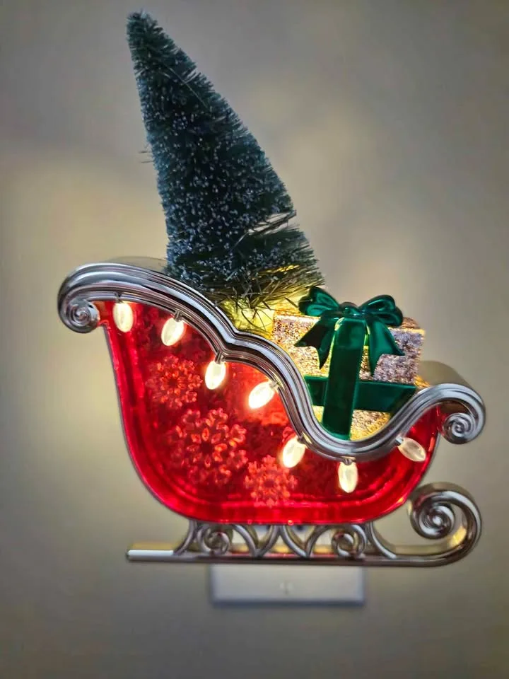 Bath and Body Works Christmas Sleigh Wall Plug $15