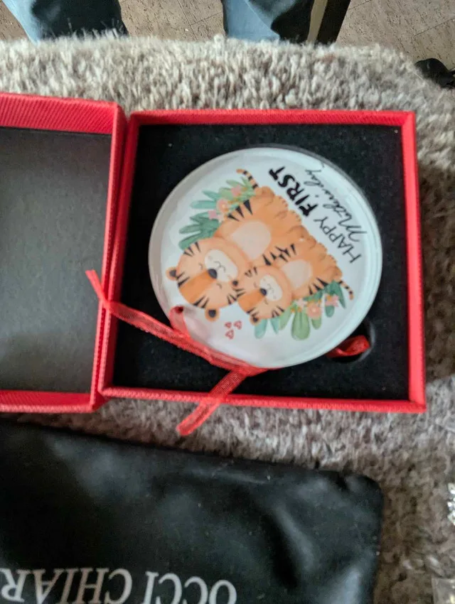 Brand new reading glasses and accessories image indicator(3)