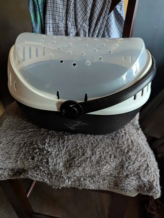 Pet Carrier image indicator(2)