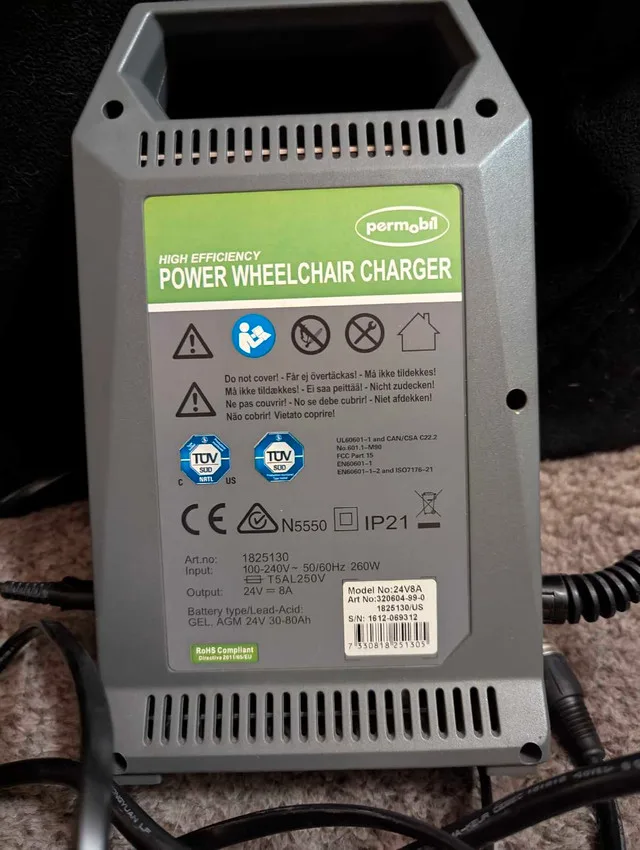 Permobil Wheelchair Charger image indicator(2)