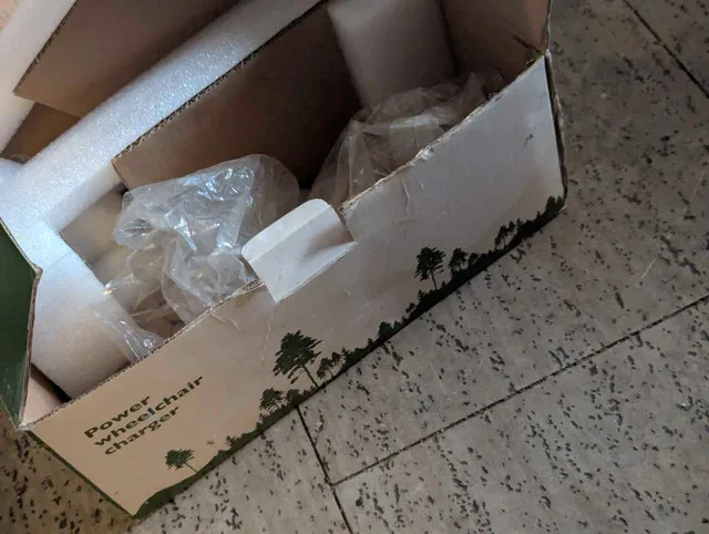 Permobil Wheelchair Charger image indicator(7)